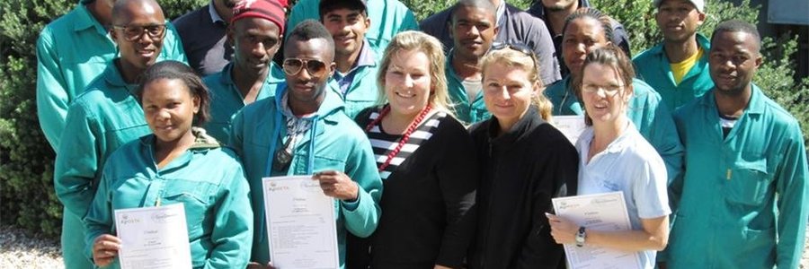  Fltr Front row:  Patricia Mntonga, VuyaniMgxekwana, SharÃ© Hobkirk, Amanda Van Staden, Lizelle Van Den Bergh. Middle: Akona Jordaan, Zamuxolo Nomelahle, Hilmar Dreyer, Tyron Spandiel,  Leticia Thonjeni, Moneuwa Mokoena.  Back:  Nazeem Davids, Ralph Jansen, Zolisa Magalani, Christiaan Klotz, Deon Kilian, Melikyaya Lubuza